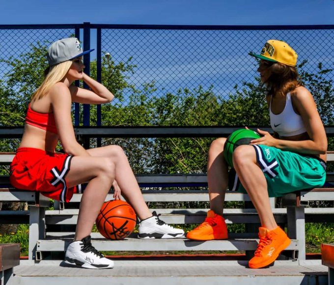 4 Ways to Style the Girl With Curves Tunic